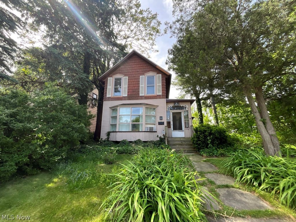 18971 Lorain Road Fairview Park OH 44126
