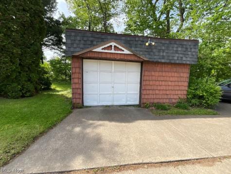 18971 Lorain Road Fairview Park OH 44126