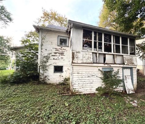 2054 17th Street SE Canton OH 44707