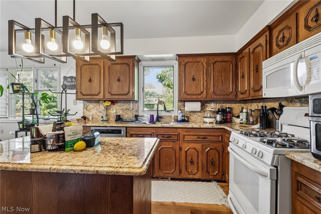 691 Davidson Drive Highland Heights OH 44143