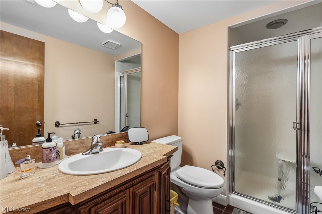 691 Davidson Drive Highland Heights OH 44143