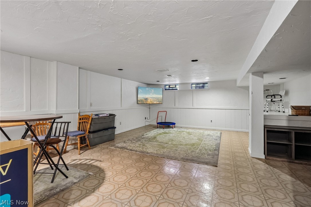691 Davidson Drive Highland Heights OH 44143