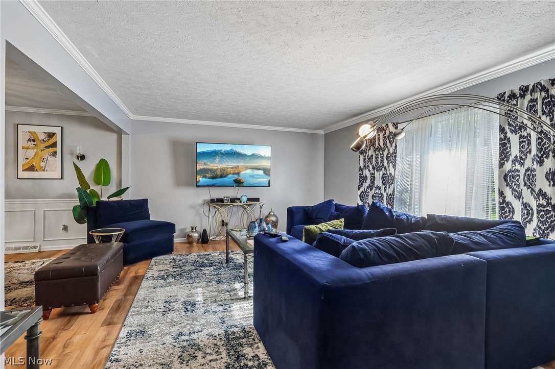 691 Davidson Drive Highland Heights OH 44143