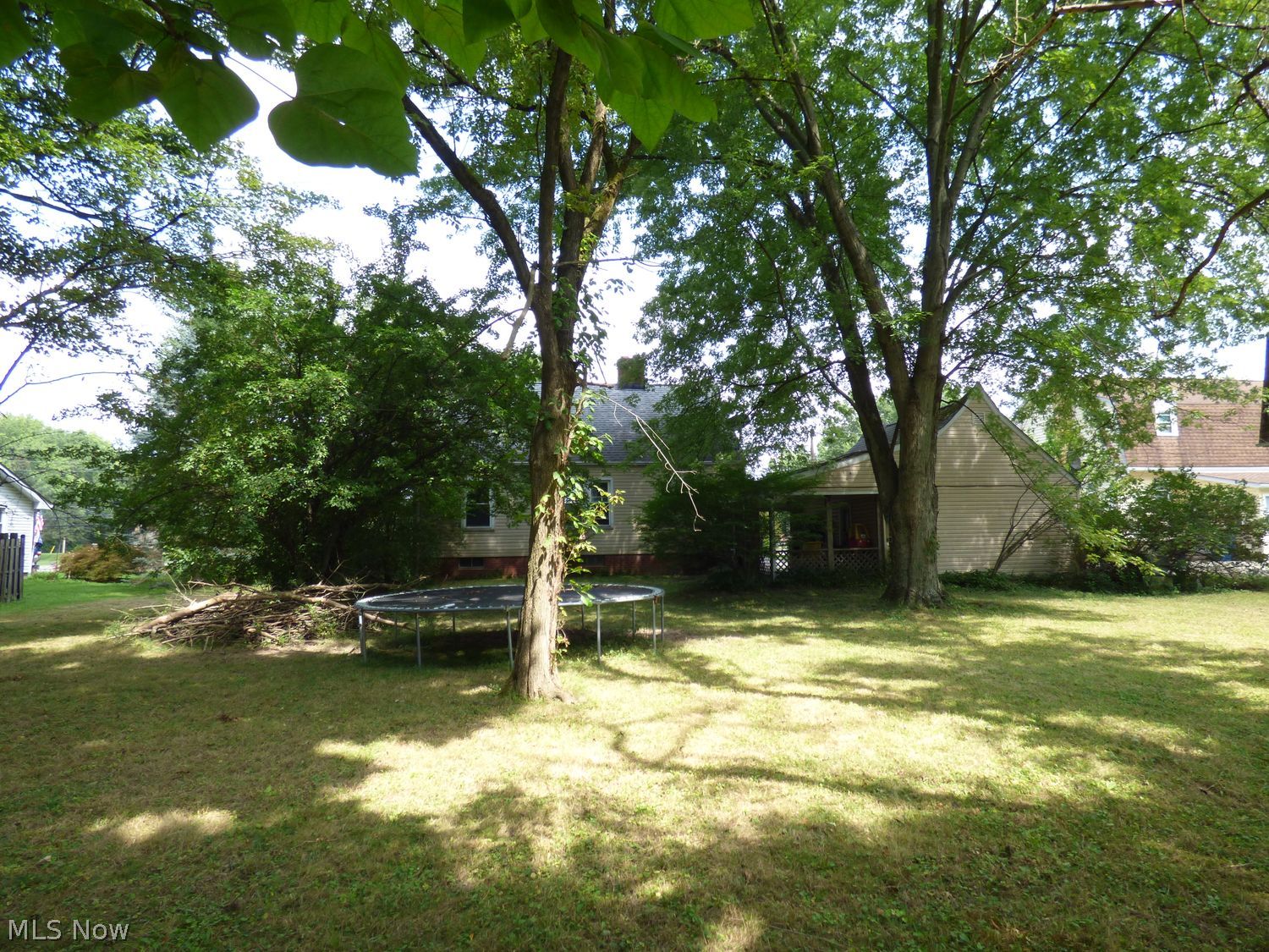 1821 Salt Springs Road Warren OH 44481