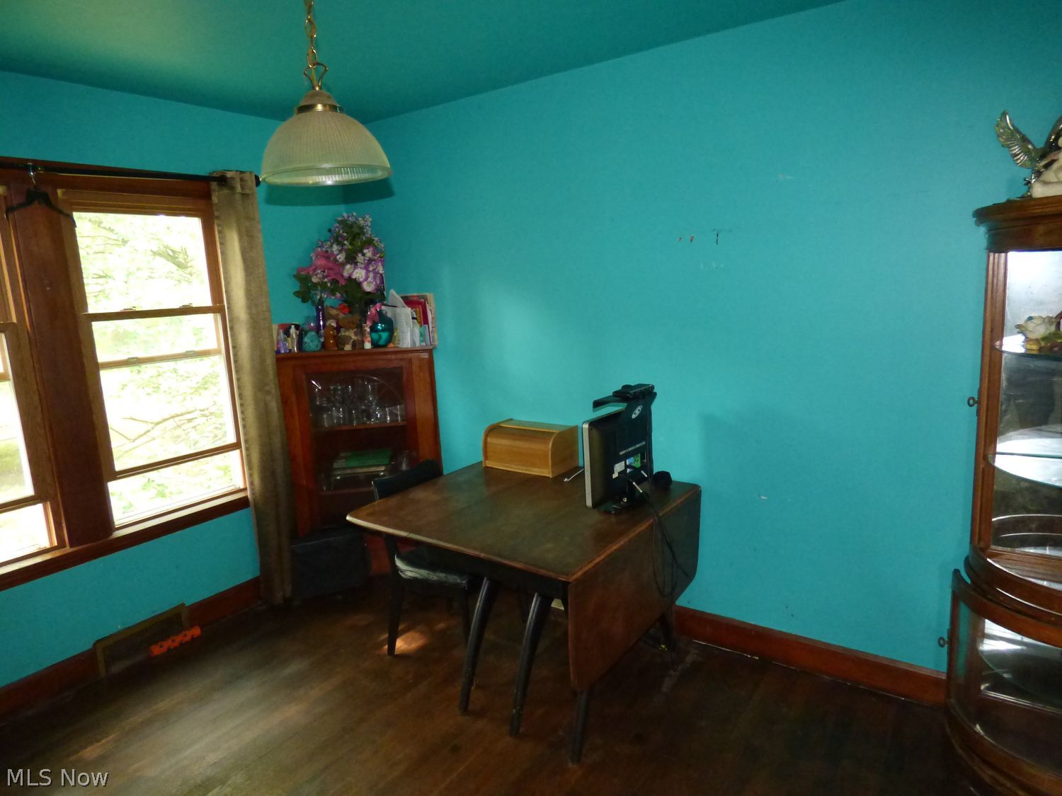 1821 Salt Springs Road Warren OH 44481