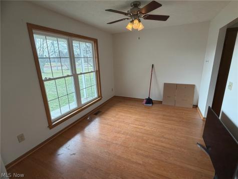 6561 Swamp Street NE Hartville OH 44632