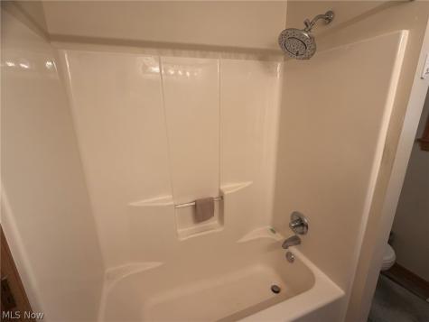 6561 Swamp Street NE Hartville OH 44632