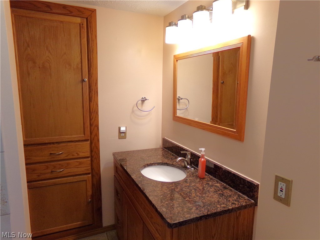 317 Wrexham Avenue SW Massillon OH 44646