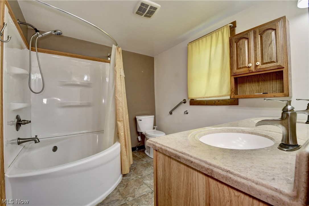 24328 Township Road 252b Newcomerstown OH 43832