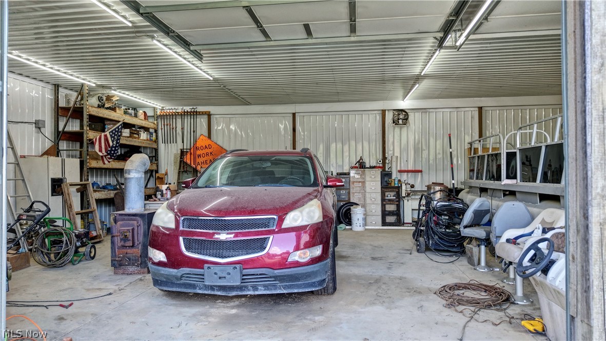 24328 Township Road 252b Newcomerstown OH 43832