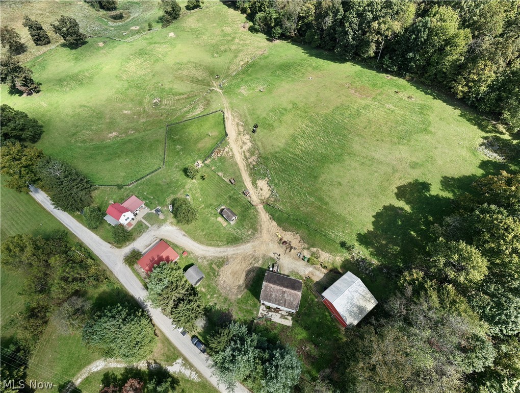 24328 Township Road 252b Newcomerstown OH 43832