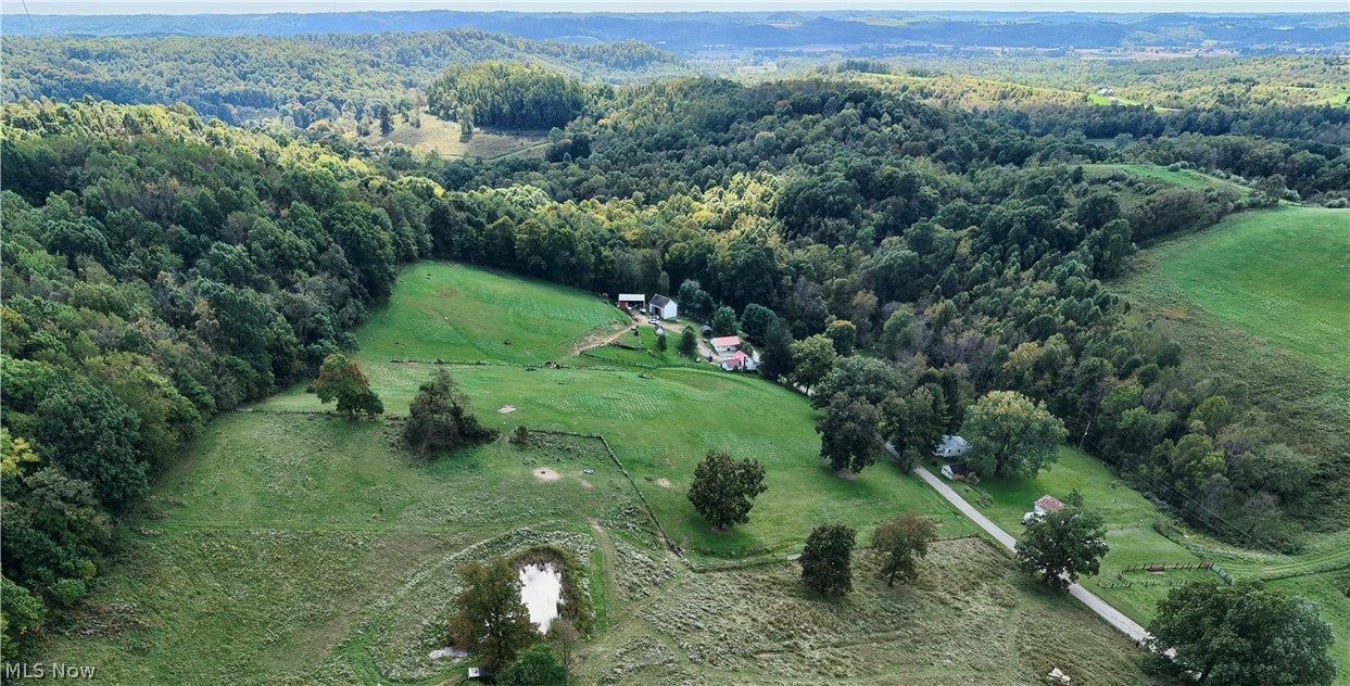 24328 Township Road 252b Newcomerstown OH 43832