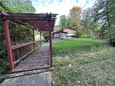 572 Buckeye Drive Sheffield Lake OH 44054