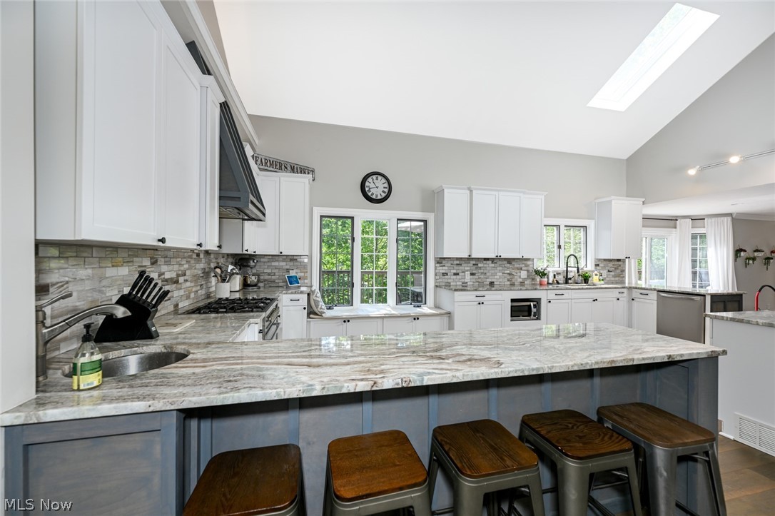 8465 Settlers Passage Brecksville OH 44141