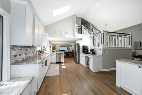 8465 Settlers Passage Brecksville OH 44141