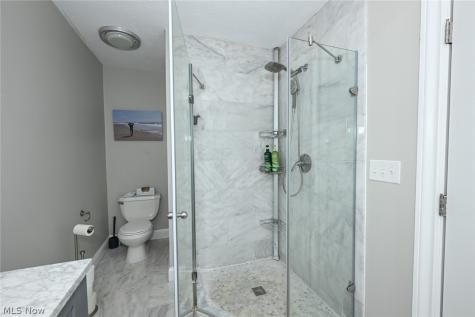 8465 Settlers Passage Brecksville OH 44141