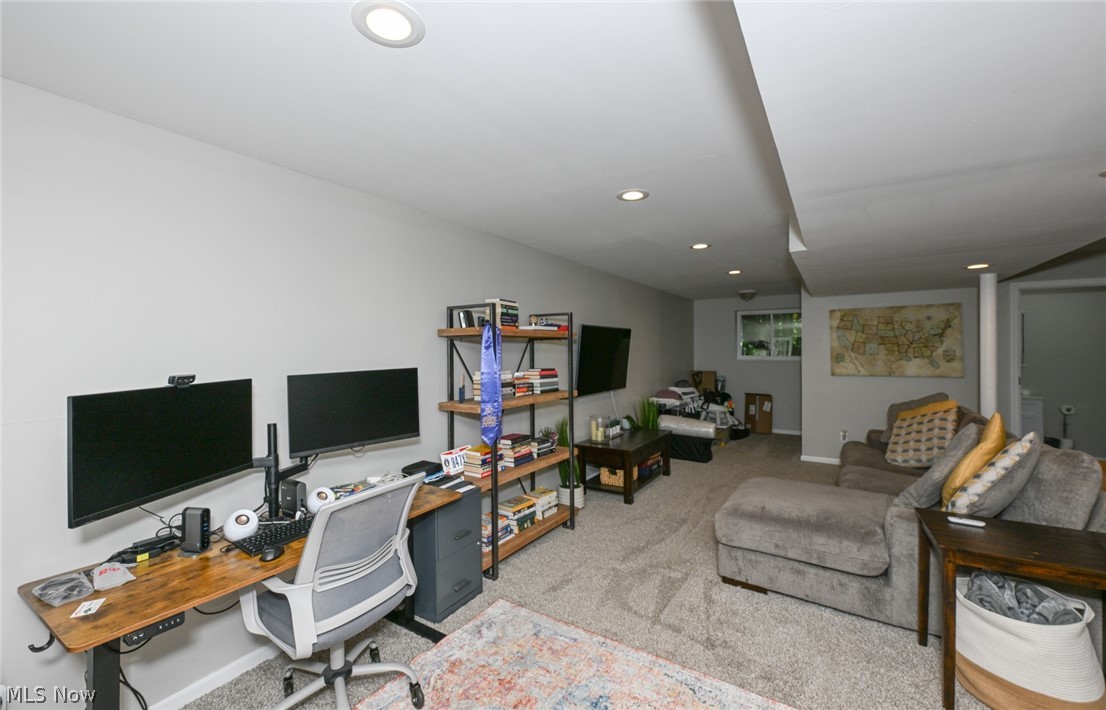 8465 Settlers Passage Brecksville OH 44141