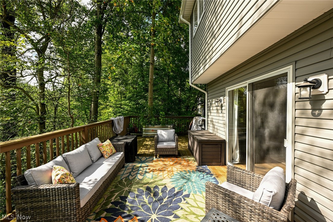8465 Settlers Passage Brecksville OH 44141