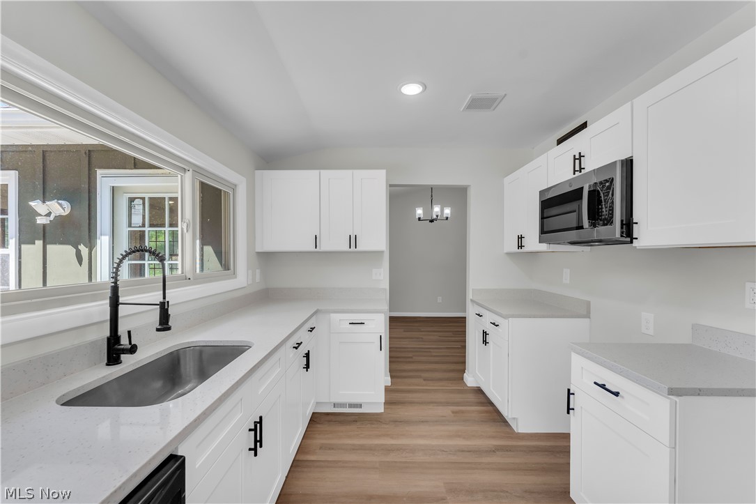 568 Huntley Court Bay Village OH 44140