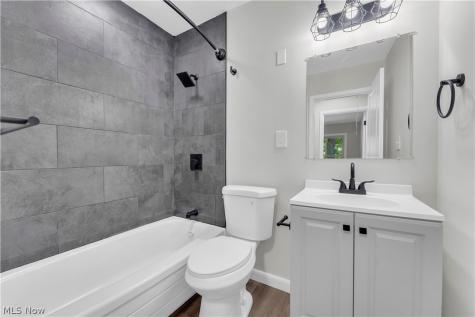568 Huntley Court Bay Village OH 44140