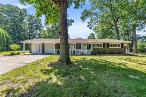 568 Huntley Court Bay Village OH 44140