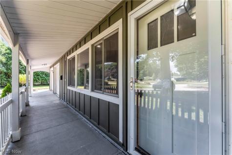 568 Huntley Court Bay Village OH 44140