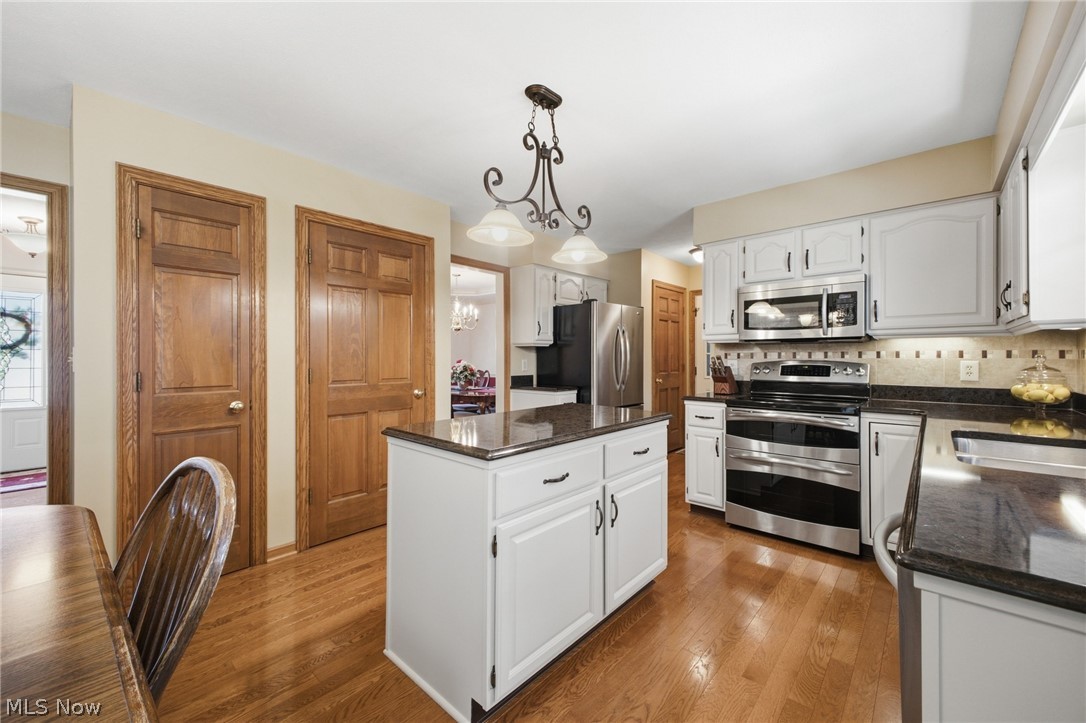 279 Jade Circle Canfield OH 44406