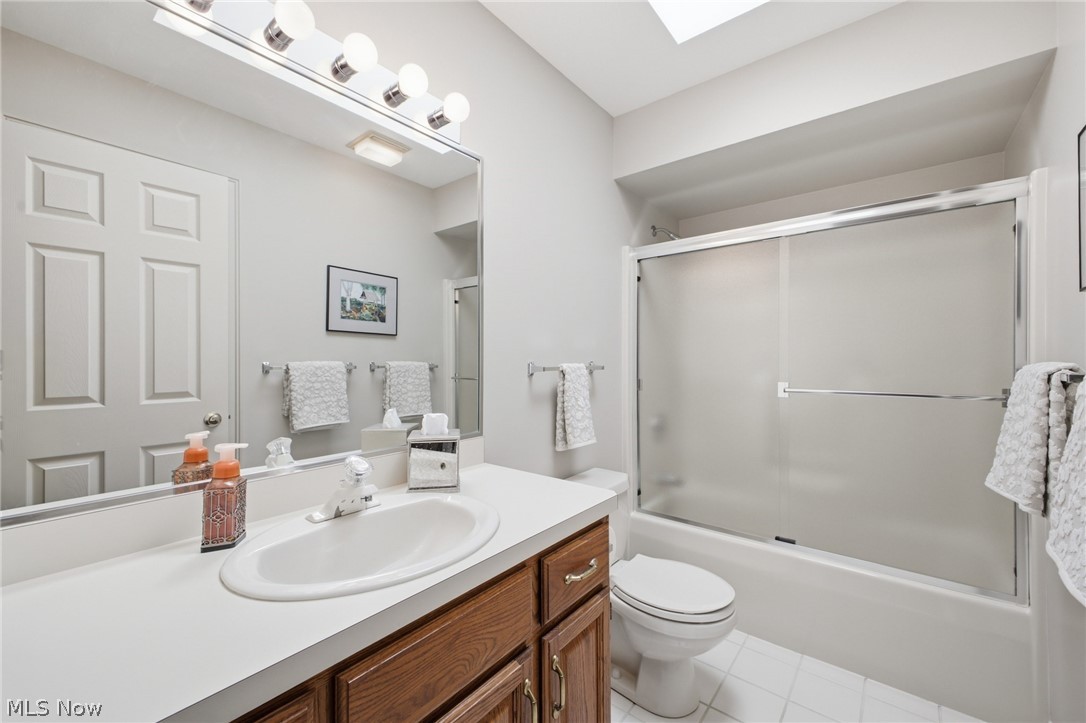 279 Jade Circle Canfield OH 44406
