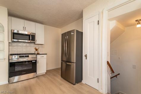 4038 W 140th Street Cleveland OH 44135