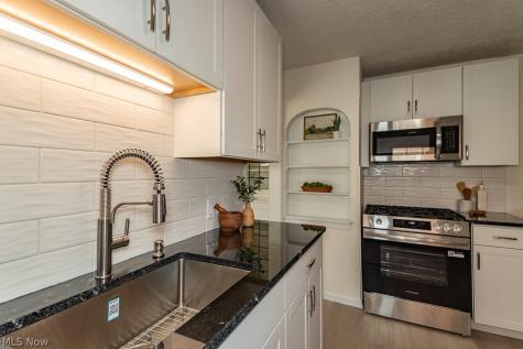 4038 W 140th Street Cleveland OH 44135