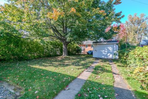 4038 W 140th Street Cleveland OH 44135