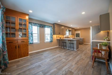 137 Noble Street W East Canton OH 44730