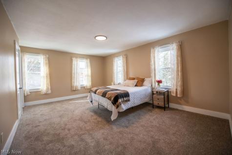 137 Noble Street W East Canton OH 44730