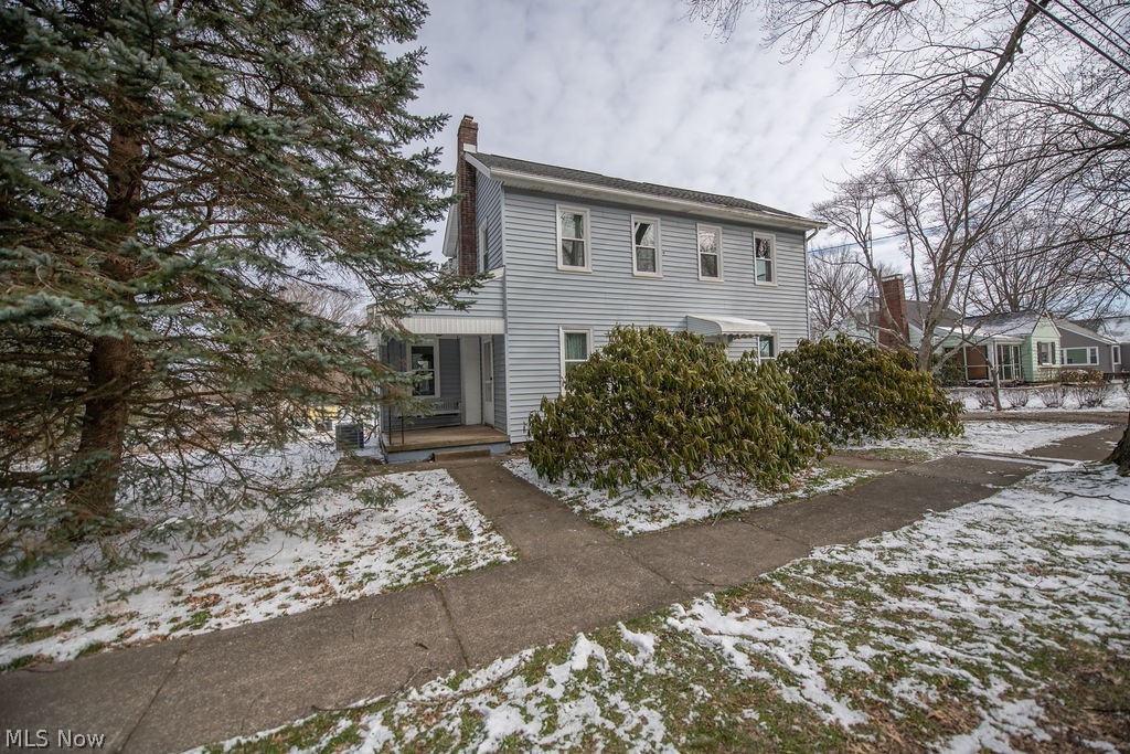 137 Noble Street W East Canton OH 44730