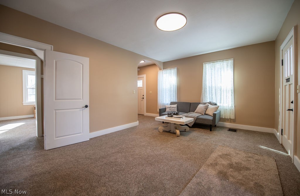 137 Noble Street W East Canton OH 44730