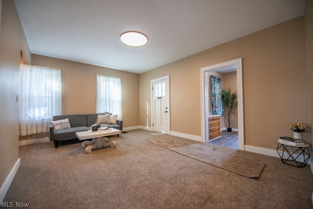 137 Noble Street W East Canton OH 44730