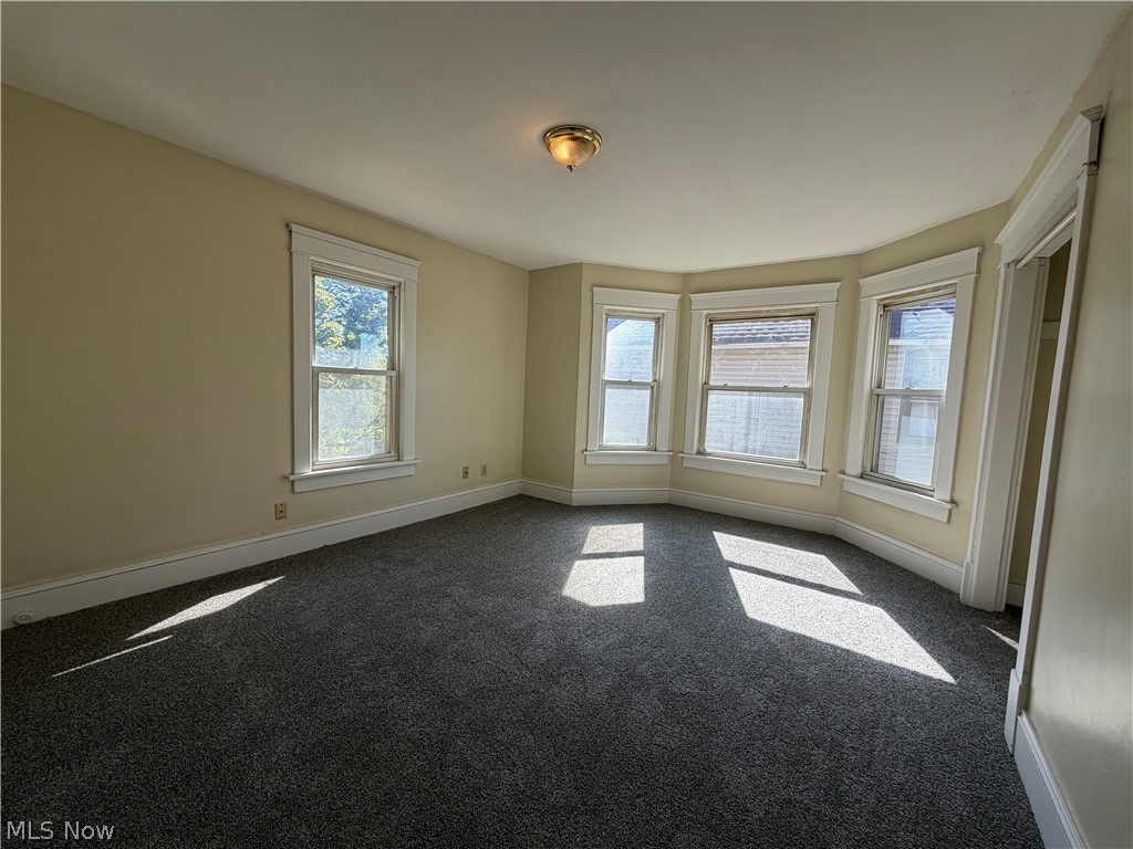 1648 Harrisburg NE Canton OH 44705