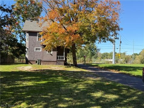 1648 Harrisburg NE Canton OH 44705