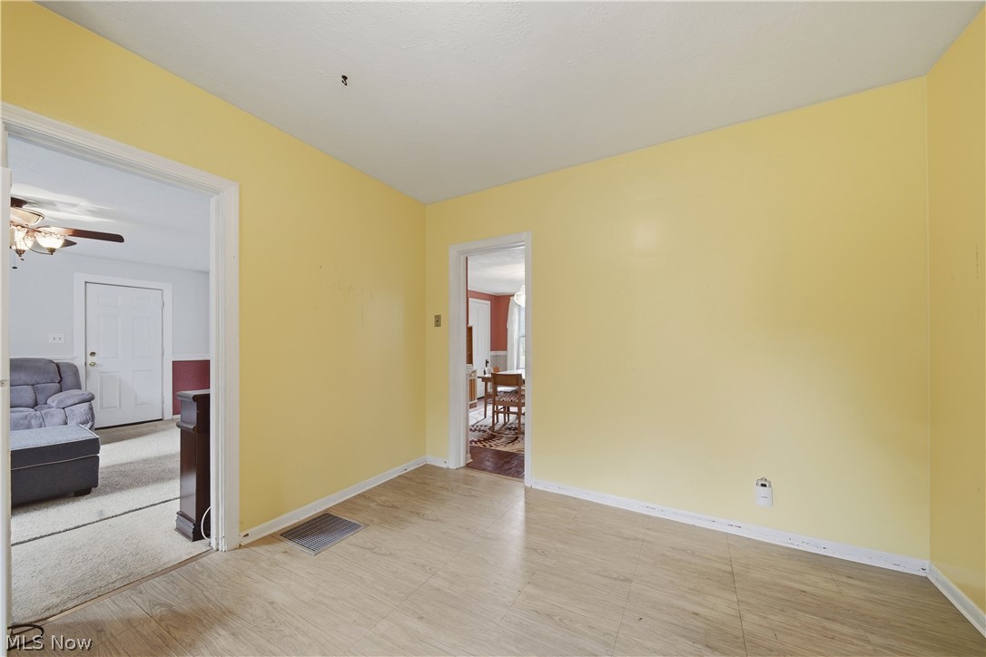 143 E Highland Avenue Ravenna OH 44266
