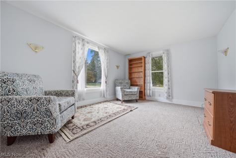 143 E Highland Avenue Ravenna OH 44266