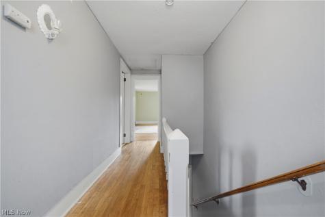 143 E Highland Avenue Ravenna OH 44266
