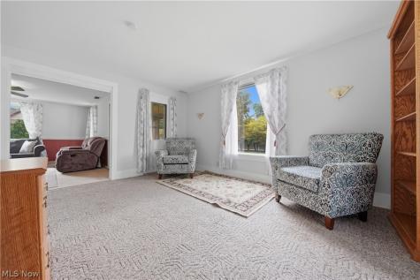 143 E Highland Avenue Ravenna OH 44266