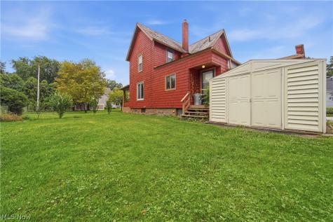 143 E Highland Avenue Ravenna OH 44266
