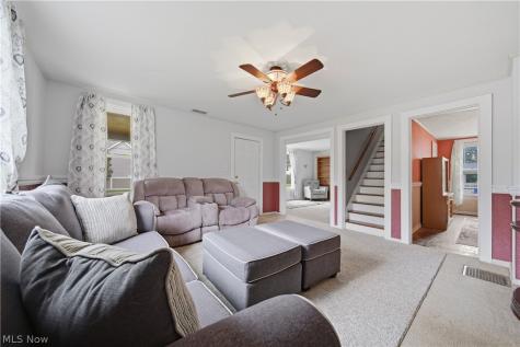 143 E Highland Avenue Ravenna OH 44266