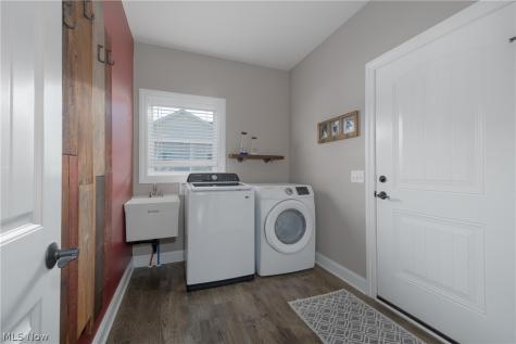 6188 Cartage Avenue NW Canal Fulton OH 44614