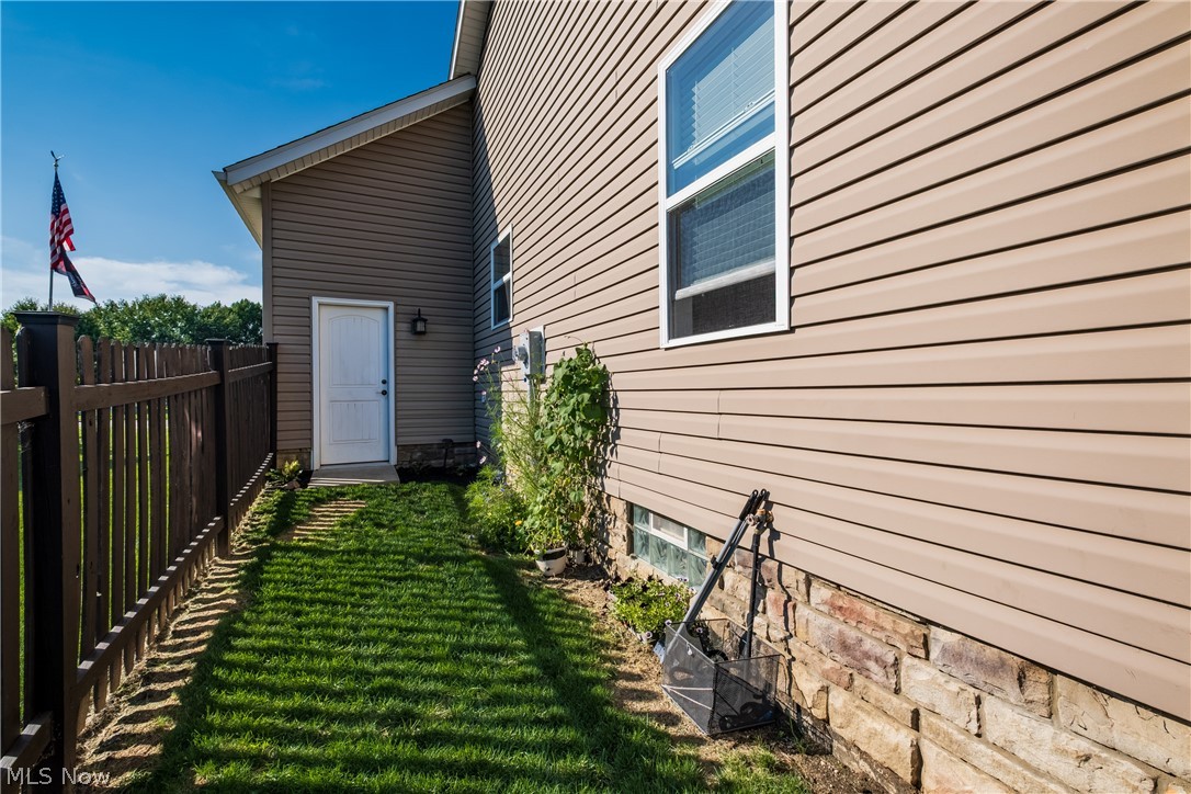 6188 Cartage Avenue NW Canal Fulton OH 44614