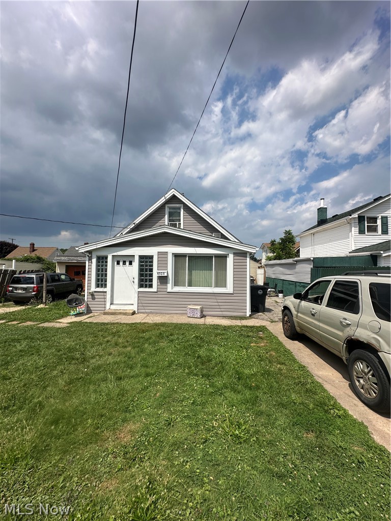 6306 Flowerdale Avenue Cleveland OH 44144