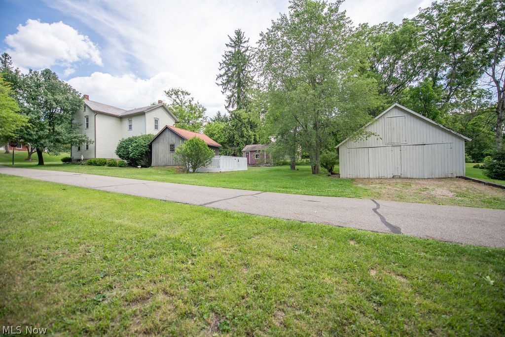 204 E 4th Street Zoar OH 44622