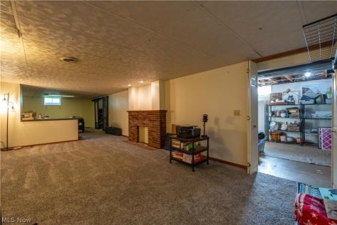 8263 Winterwood Avenue NW North Canton OH 44720