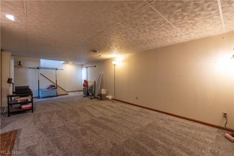 8263 Winterwood Avenue NW North Canton OH 44720